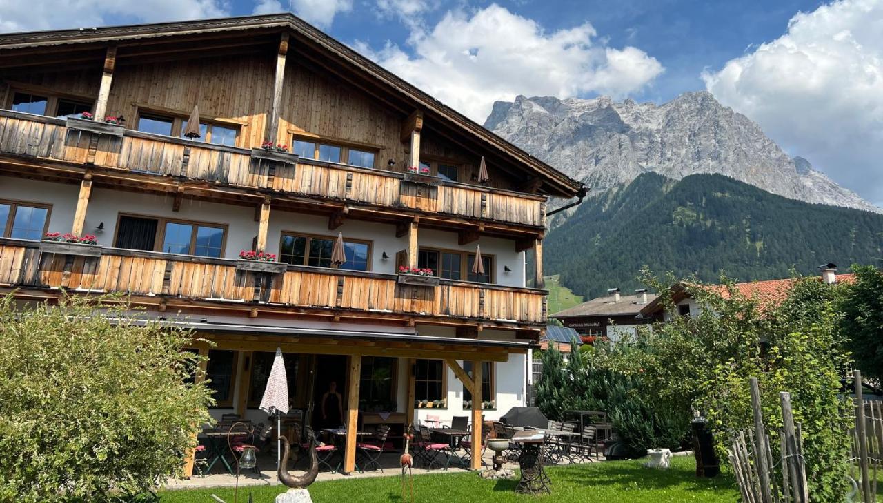 Hotel Zum Urviech -Erwachsenenhotel- (Adults Only) Ehrwald Esterno foto