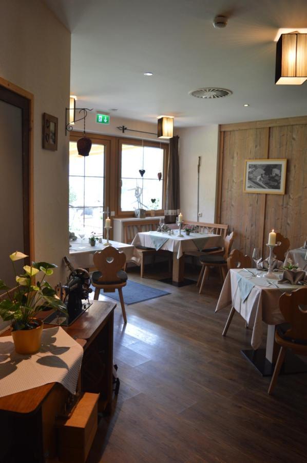 Hotel Zum Urviech -Erwachsenenhotel- (Adults Only) Ehrwald Esterno foto