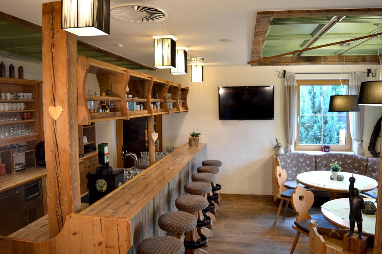 Hotel Zum Urviech -Erwachsenenhotel- (Adults Only) Ehrwald Esterno foto