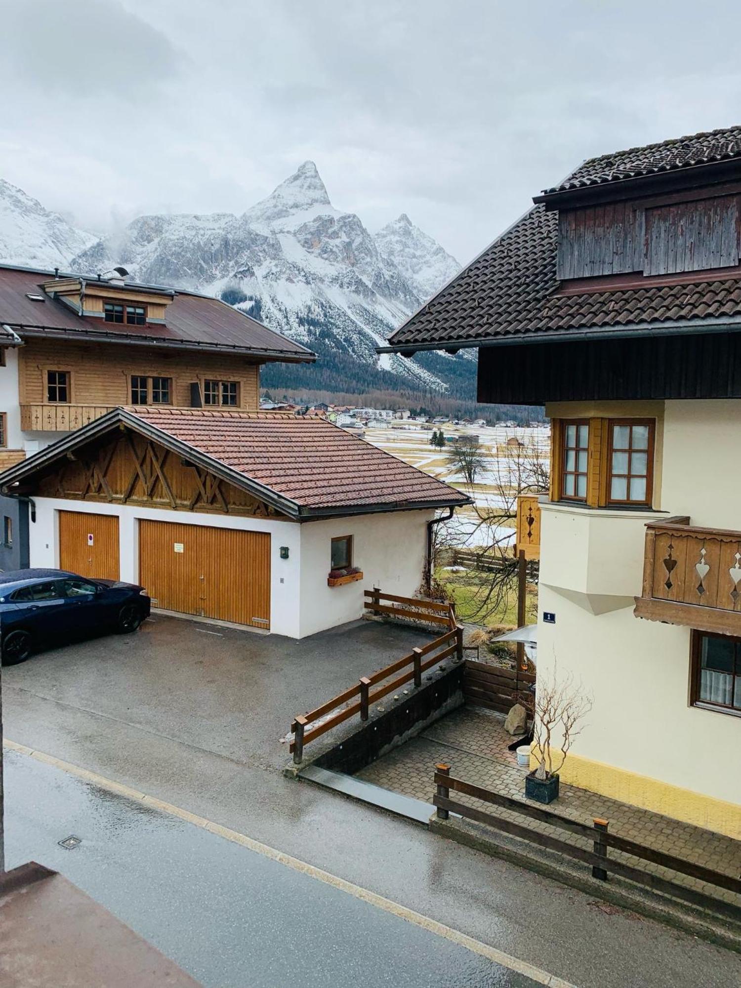 Hotel Zum Urviech -Erwachsenenhotel- (Adults Only) Ehrwald Esterno foto