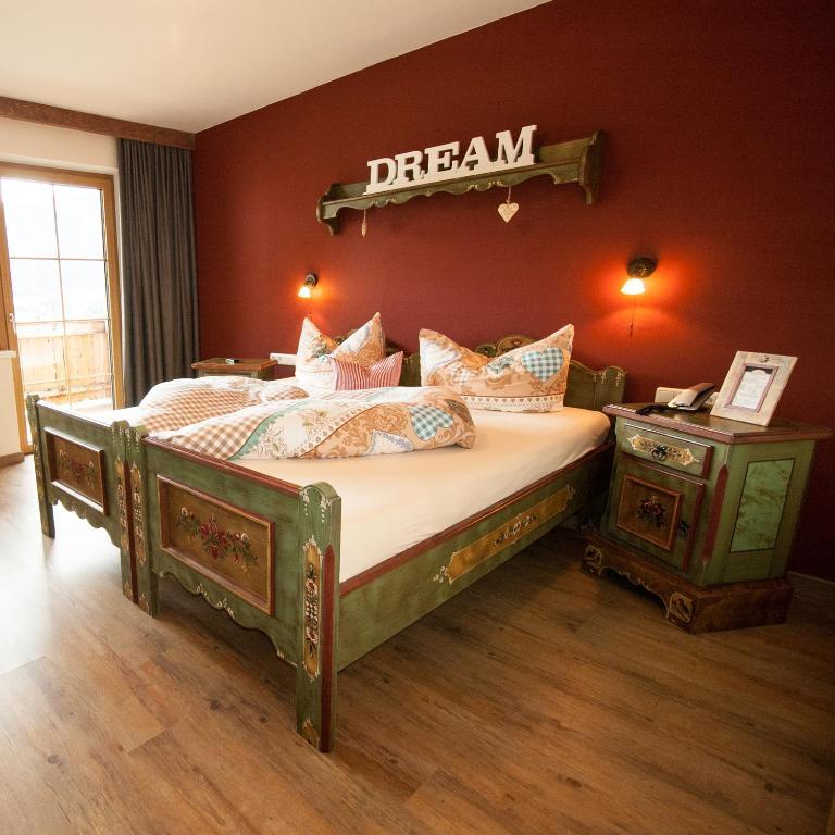 Hotel Zum Urviech -Erwachsenenhotel- (Adults Only) Ehrwald Esterno foto