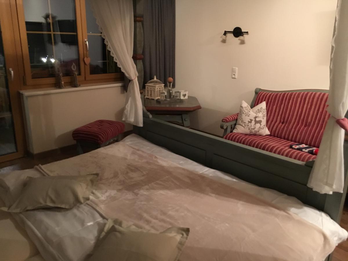 Hotel Zum Urviech -Erwachsenenhotel- (Adults Only) Ehrwald Esterno foto
