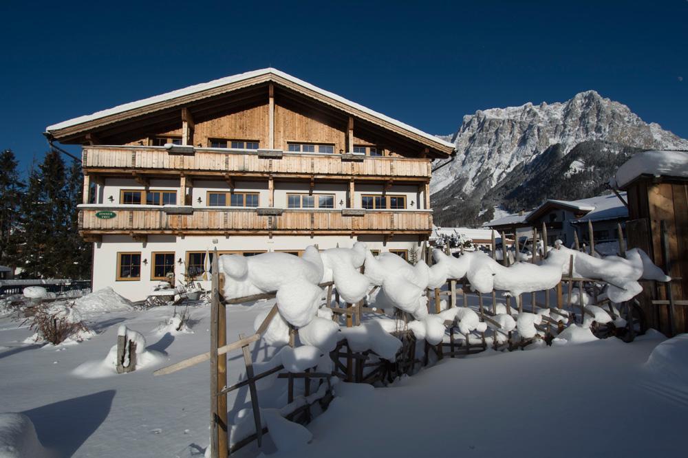 Hotel Zum Urviech -Erwachsenenhotel- (Adults Only) Ehrwald Esterno foto