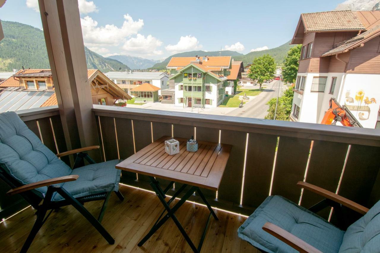 Hotel Zum Urviech -Erwachsenenhotel- (Adults Only) Ehrwald Esterno foto
